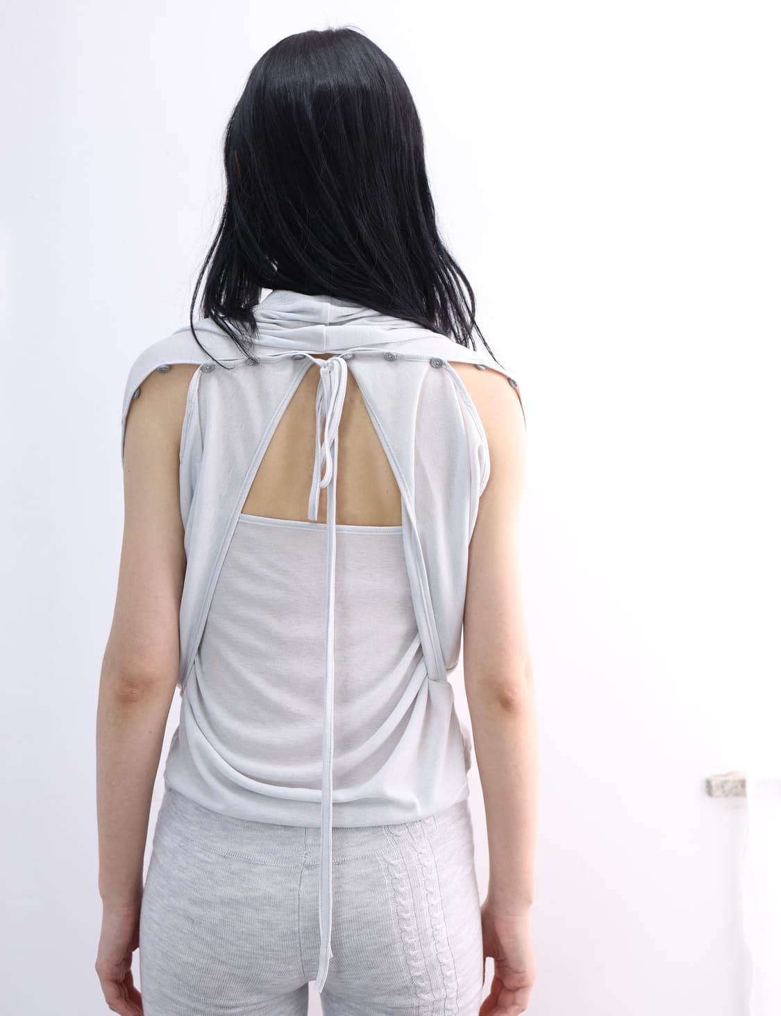 울리카상투스 ulika sanctus 홀터 랩 슬리브리스 halter 상품이미지2