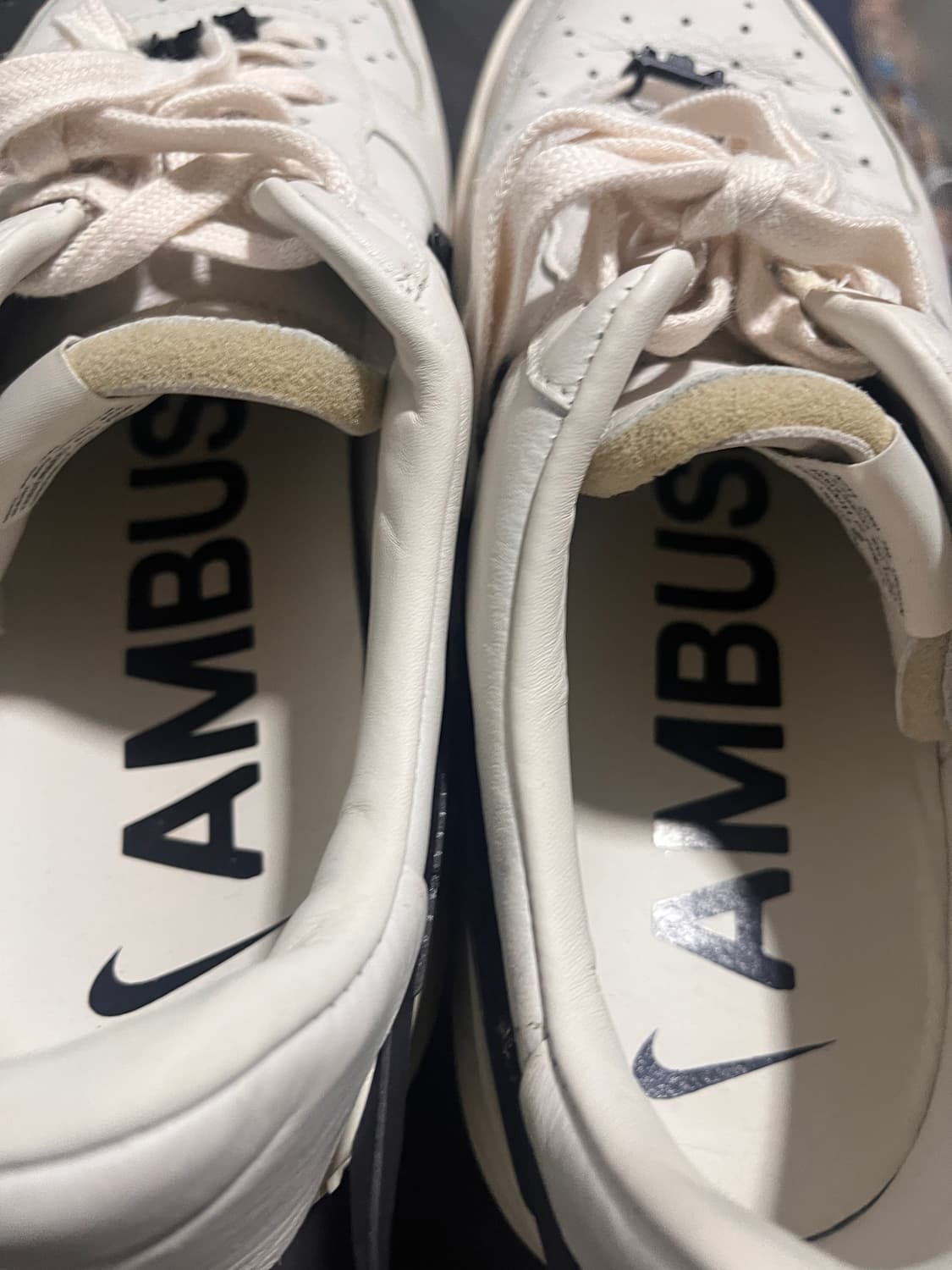 나이키 앰부쉬 에어 포스 1 로우 블랙 팬텀 295 상품이미지2