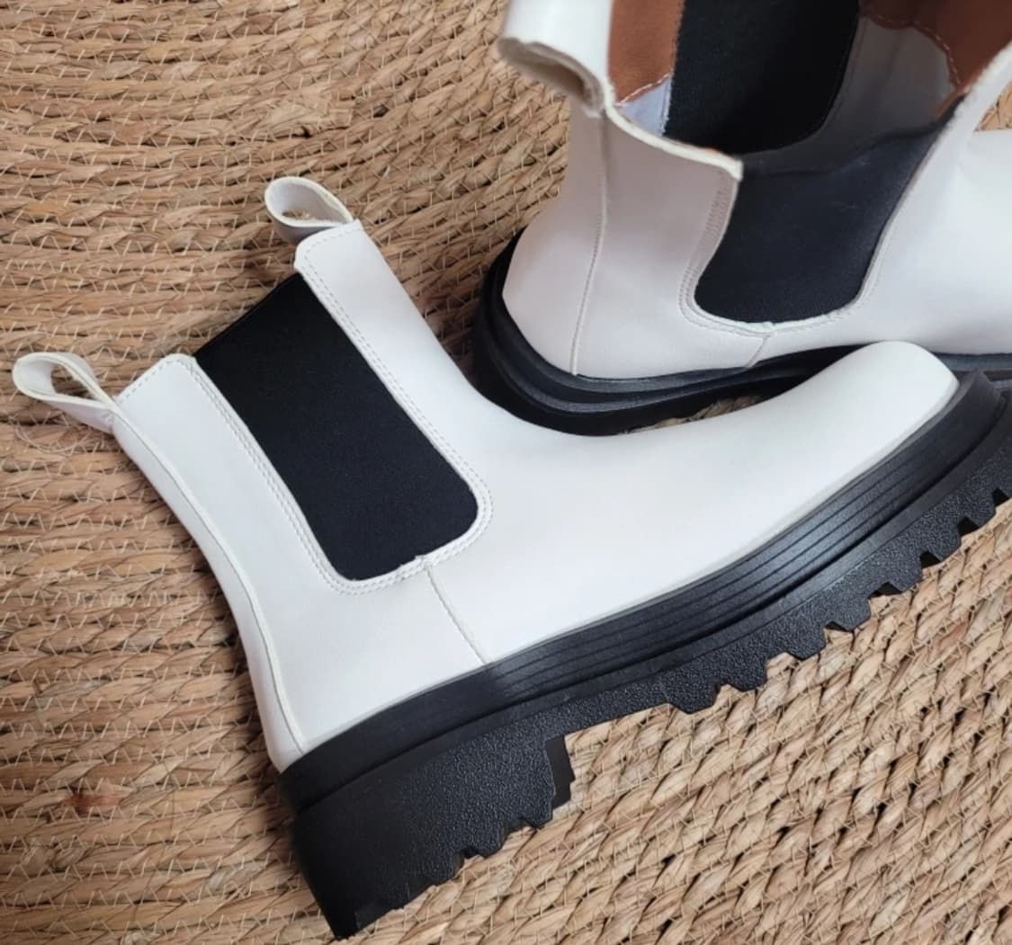 새상품 직거래가 실제착용샷) 슬림핏 첼시미들워커 상품이미지1