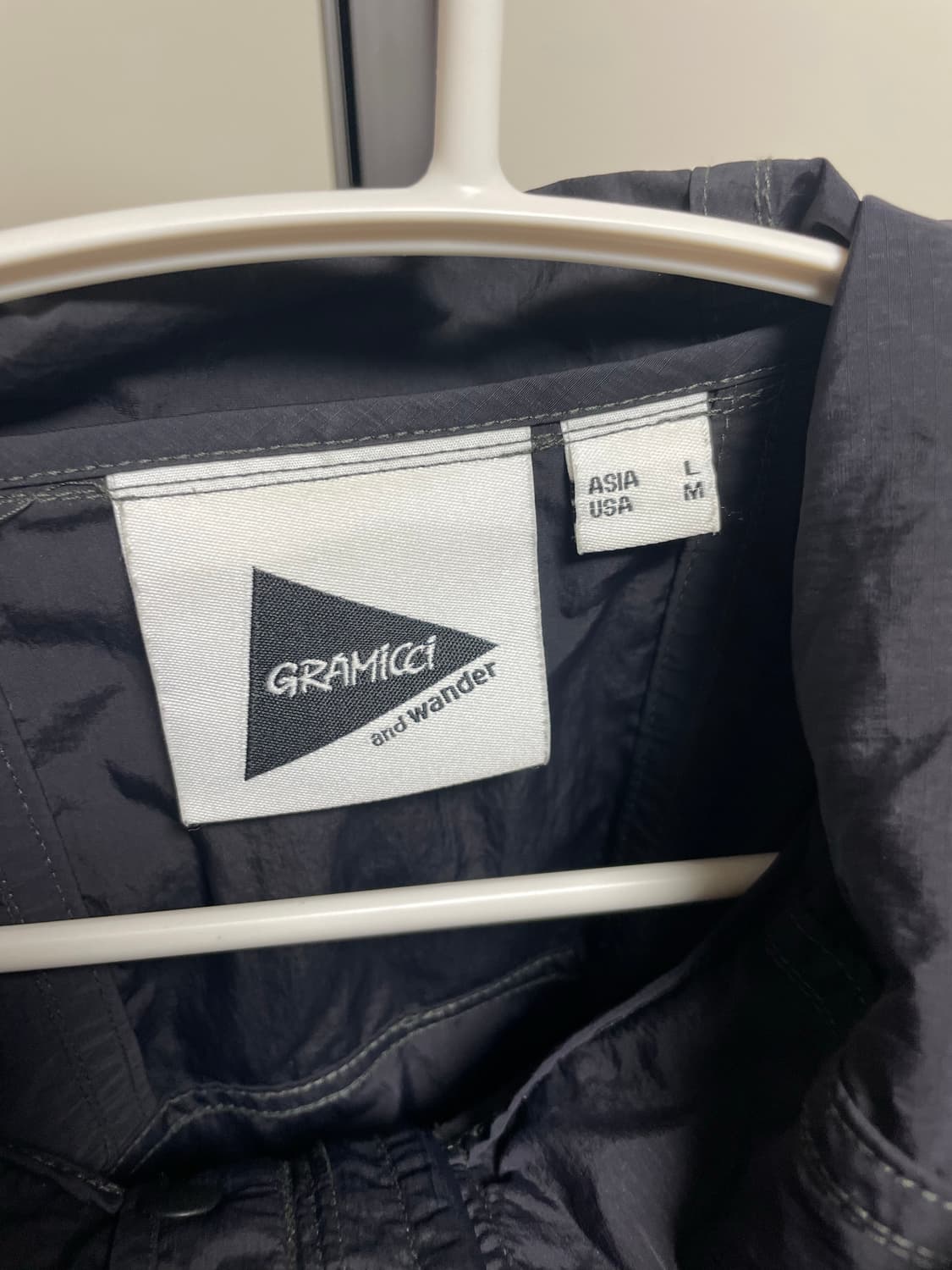 앤드원더 그라미치 콜라보 바람막이 상품이미지3