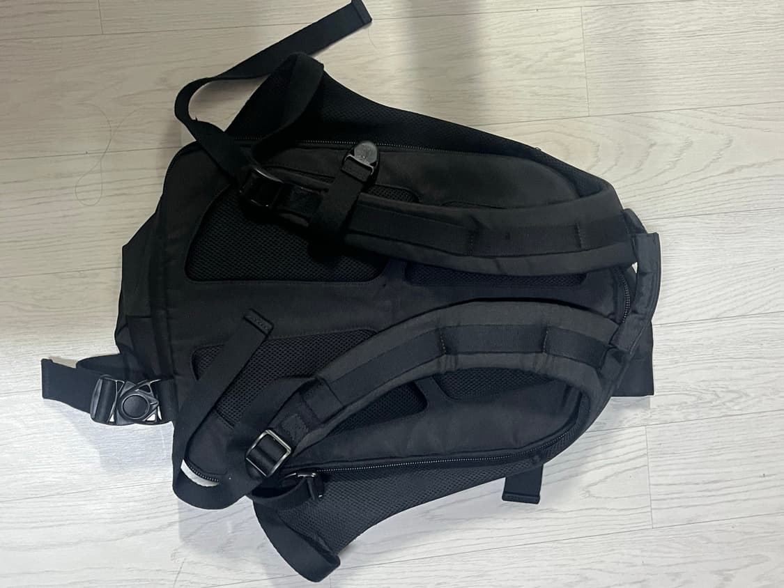 꼬떼씨엘 Isar M EcoYarn Black 상품이미지4