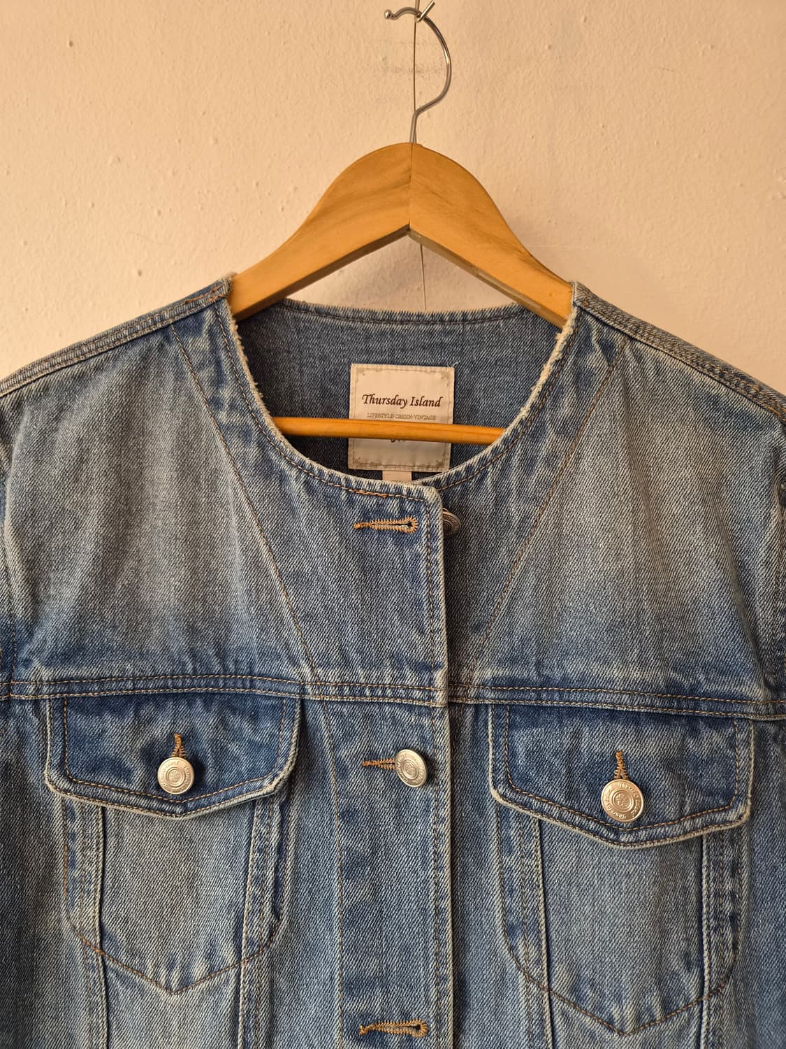 써스데이아일랜드 여성 노카라데님자켓 S사이즈 상품이미지1