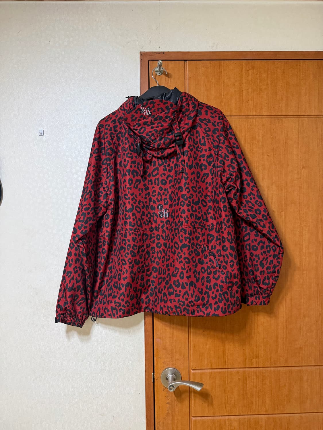 fetch 페치 레오파드 바람막이 자켓 (M) 상품이미지4
