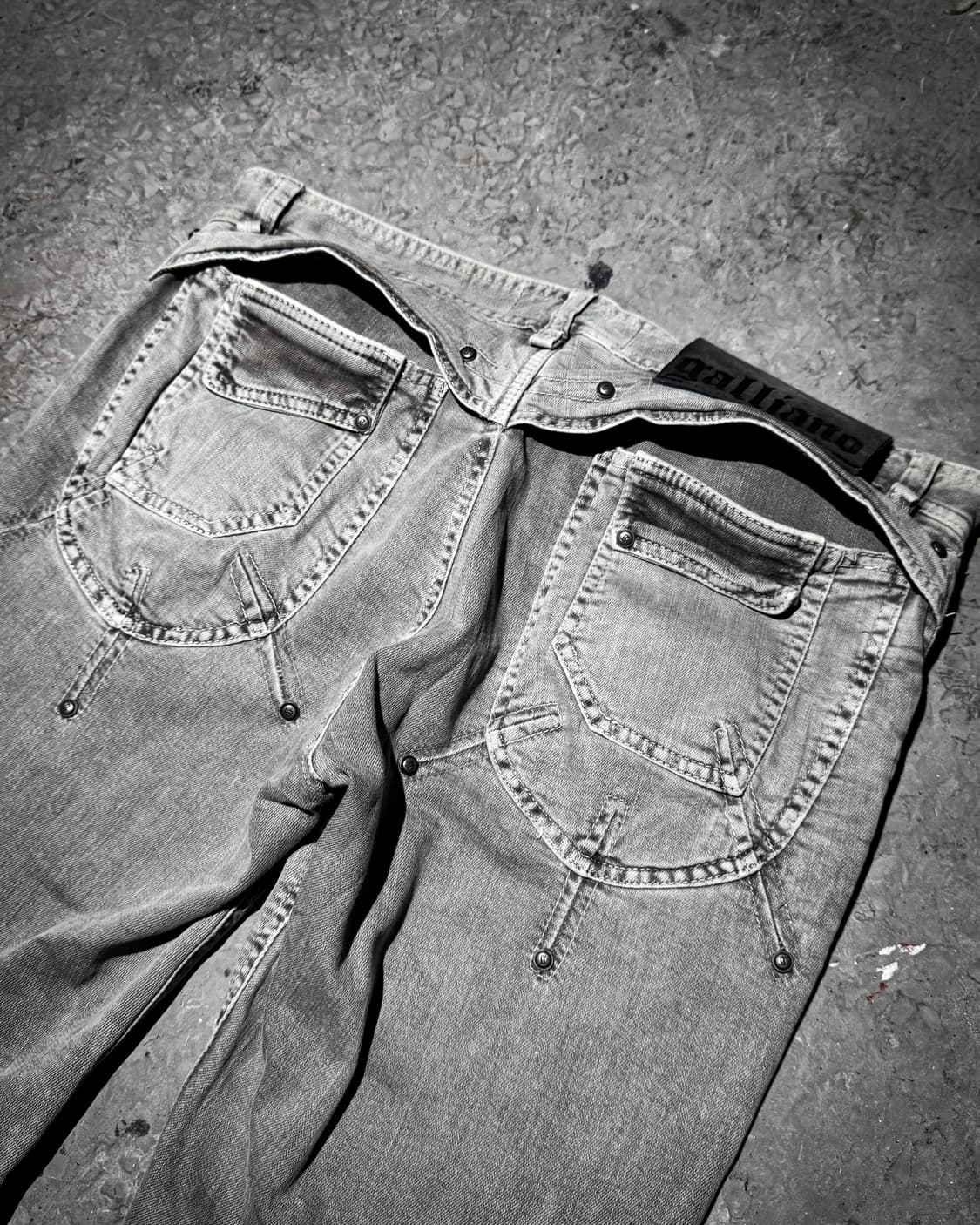 Galliano – Multi-Panel Faded Grey Denim  상품이미지8