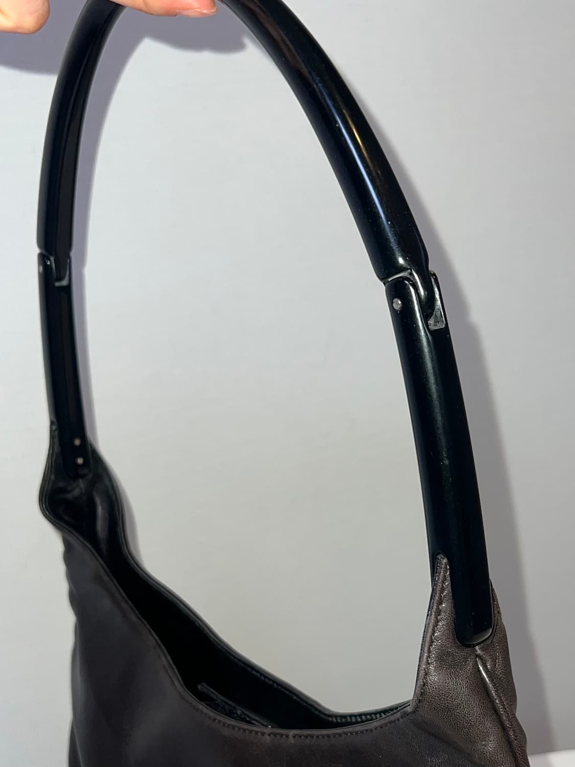 프라다 레더 숄더백 브라운 상품이미지6