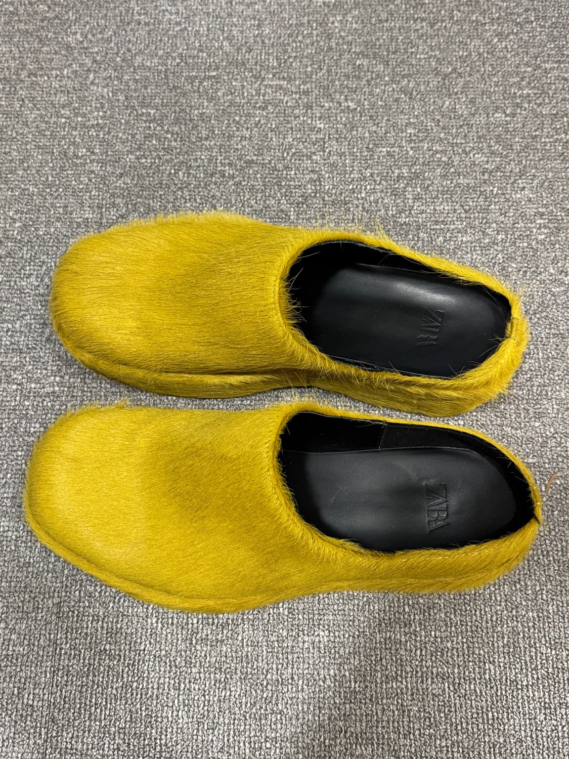 자라 아카이브 옐로우 퍼 롱 헤어 퍼스벳 슬립온 로퍼 44 상품이미지2