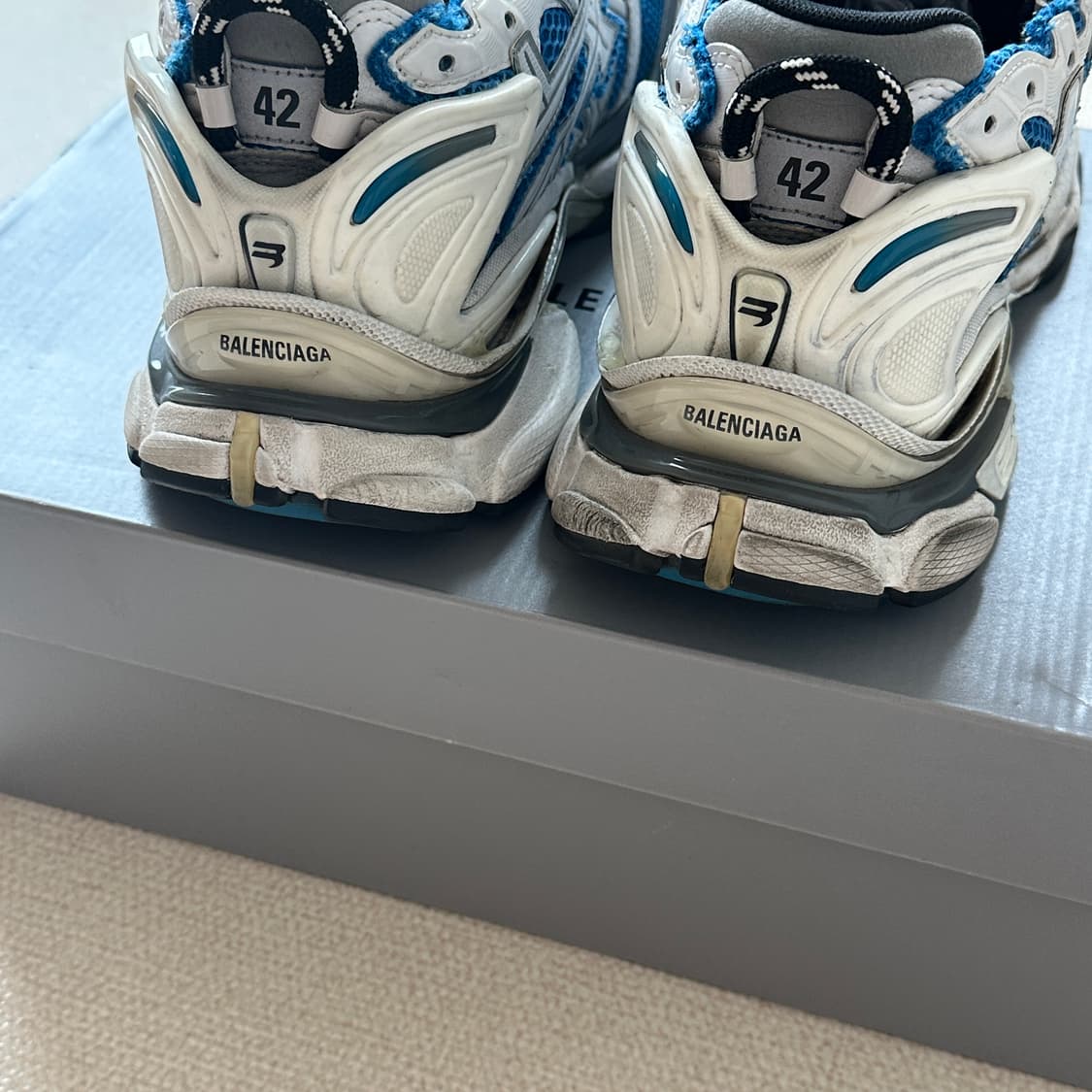 발렌시아가 뉴러너 42 상품이미지6