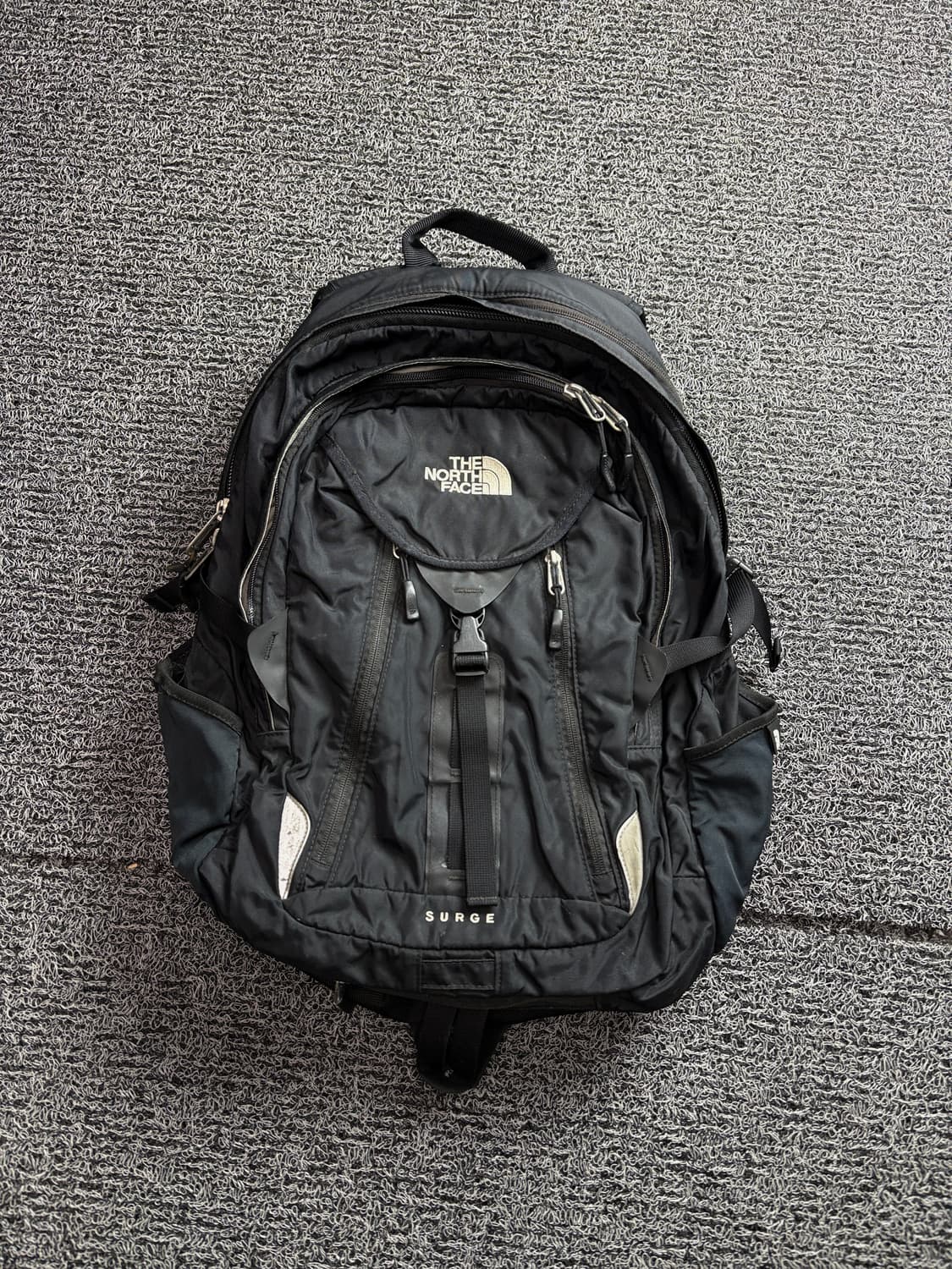 노스페이스 서지 테크웨어 백팩 블랙 2770 상품이미지2
