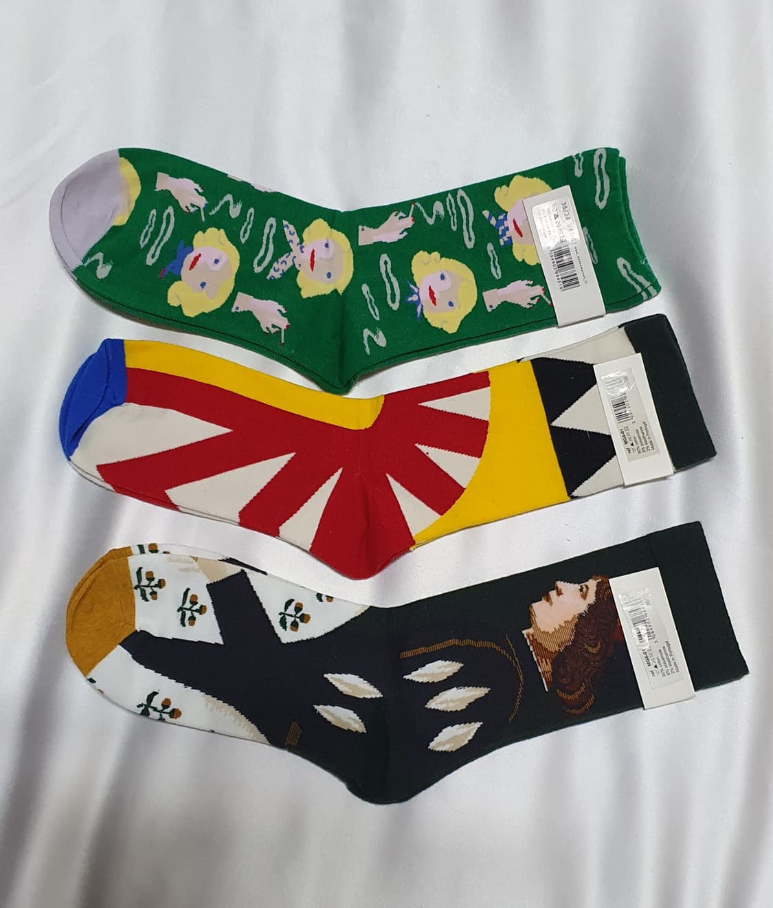 그린 옐로우 레드 블루 인물화 소녀 Bonne Maison 본메종 양말 상품이미지5