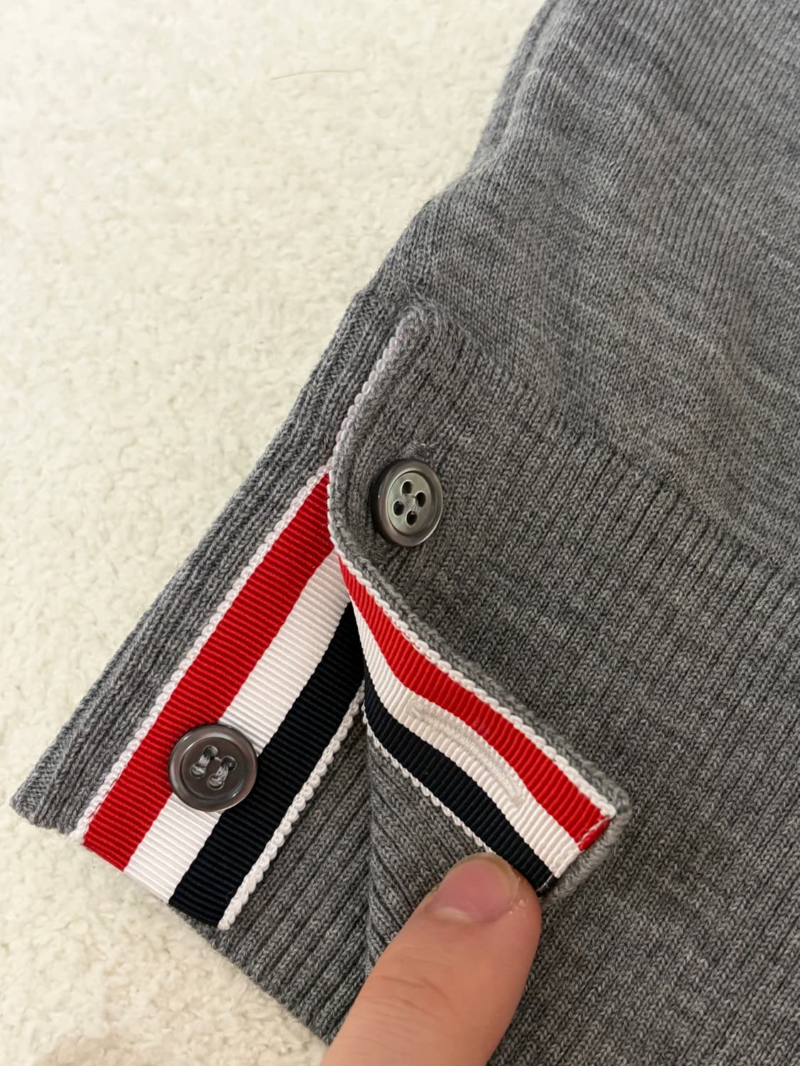 (새거급) 톰브라운 메리노울 여성 반팔 니트 40 톰브라운 여성 니트 상품이미지4