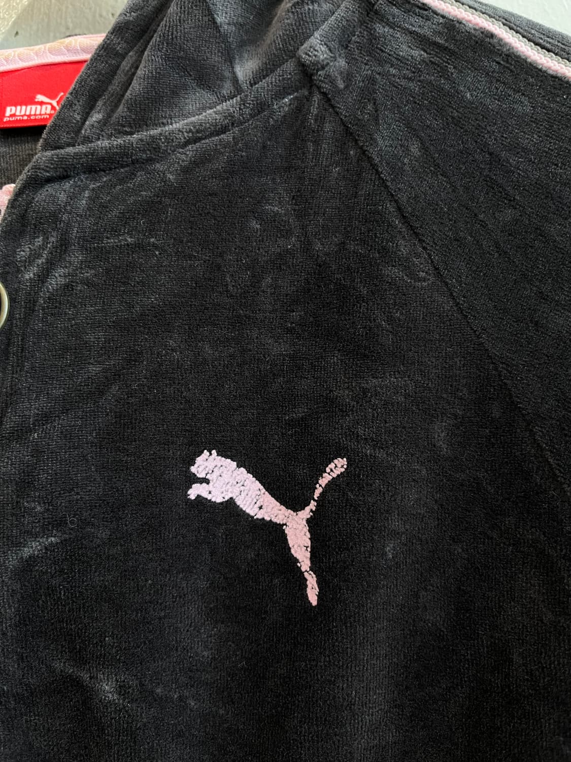 PUMA 퓨마 재팬 핑크로고 벨벳 후드집업 우먼즈 상품이미지3
