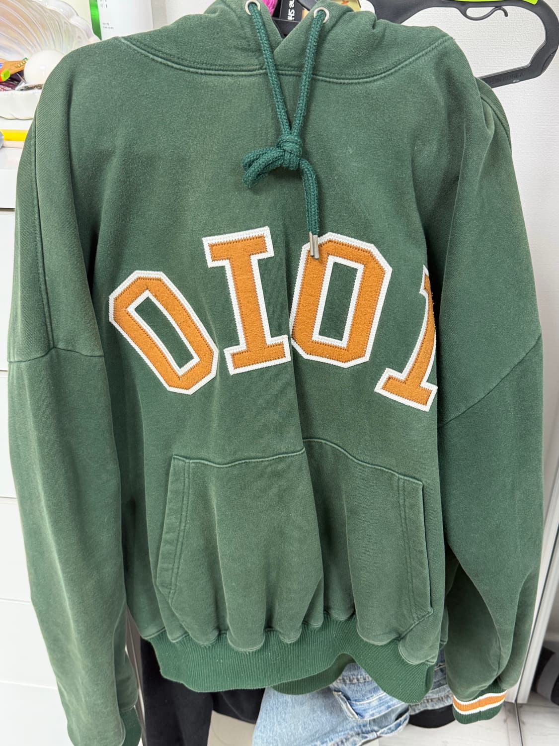 오아이오아이 후드티 상품이미지1