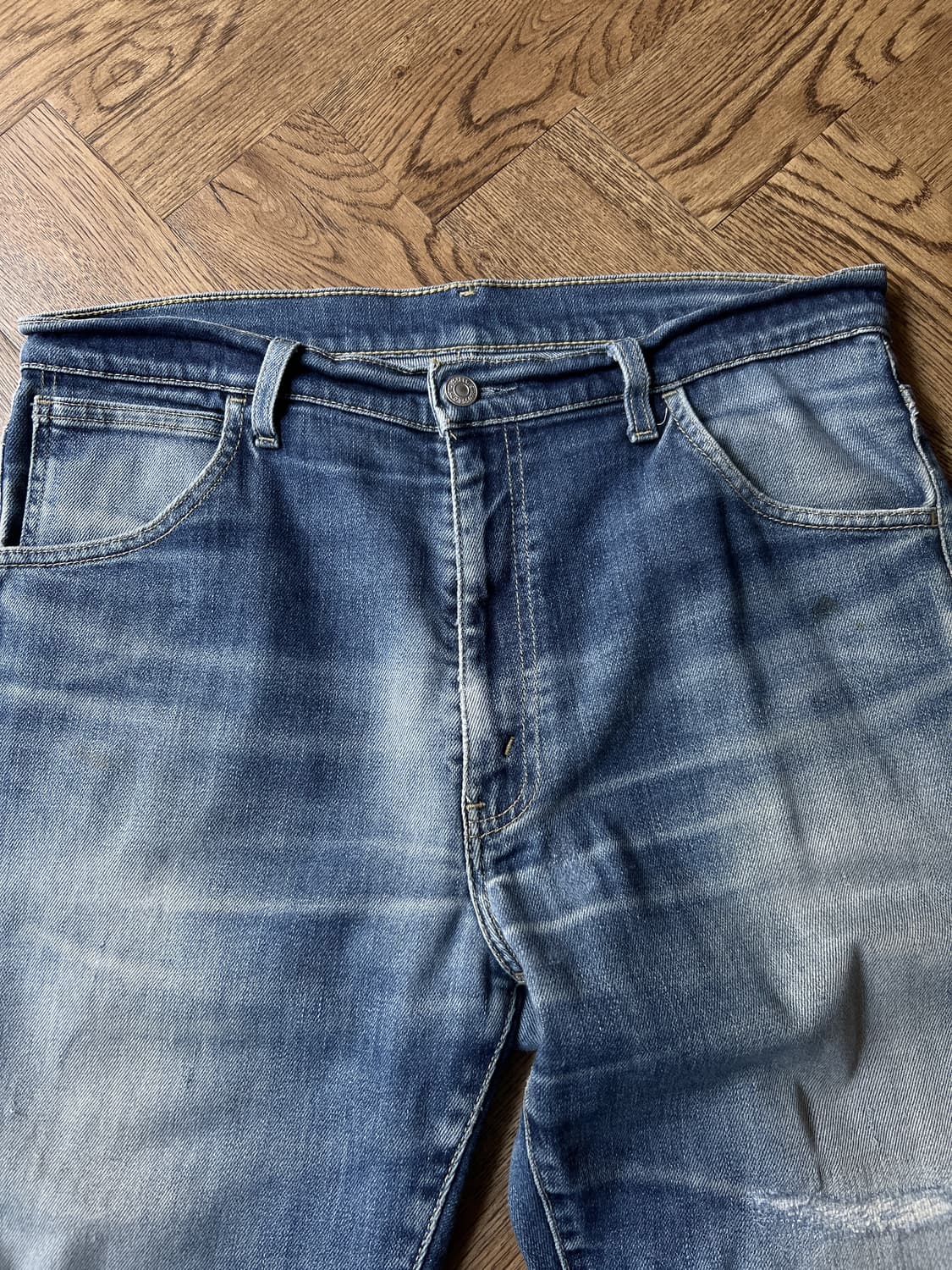 [33]리바이스 유럽 00515-8401 하드 페이딩 데님 팬츠 상품이미지3