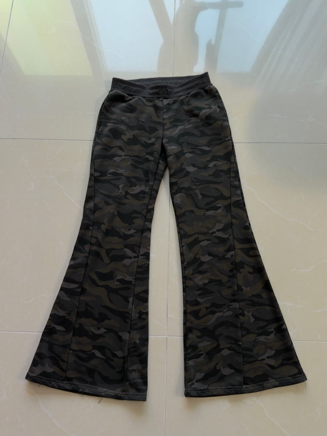 카모 로우라이즈 부츠컷 트레이닝 팬츠 상품이미지4