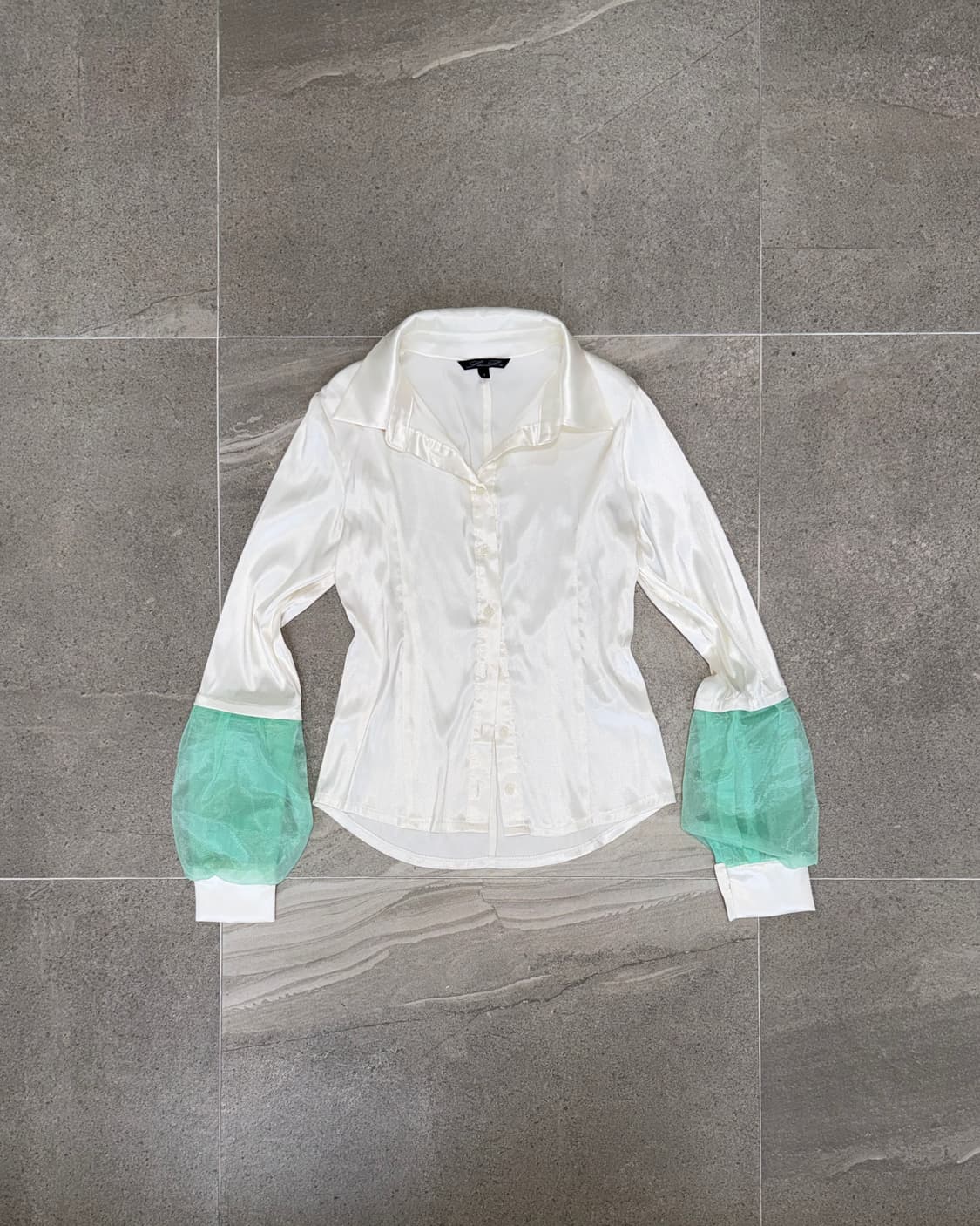Mint puff organza details satin shirt 상품이미지1