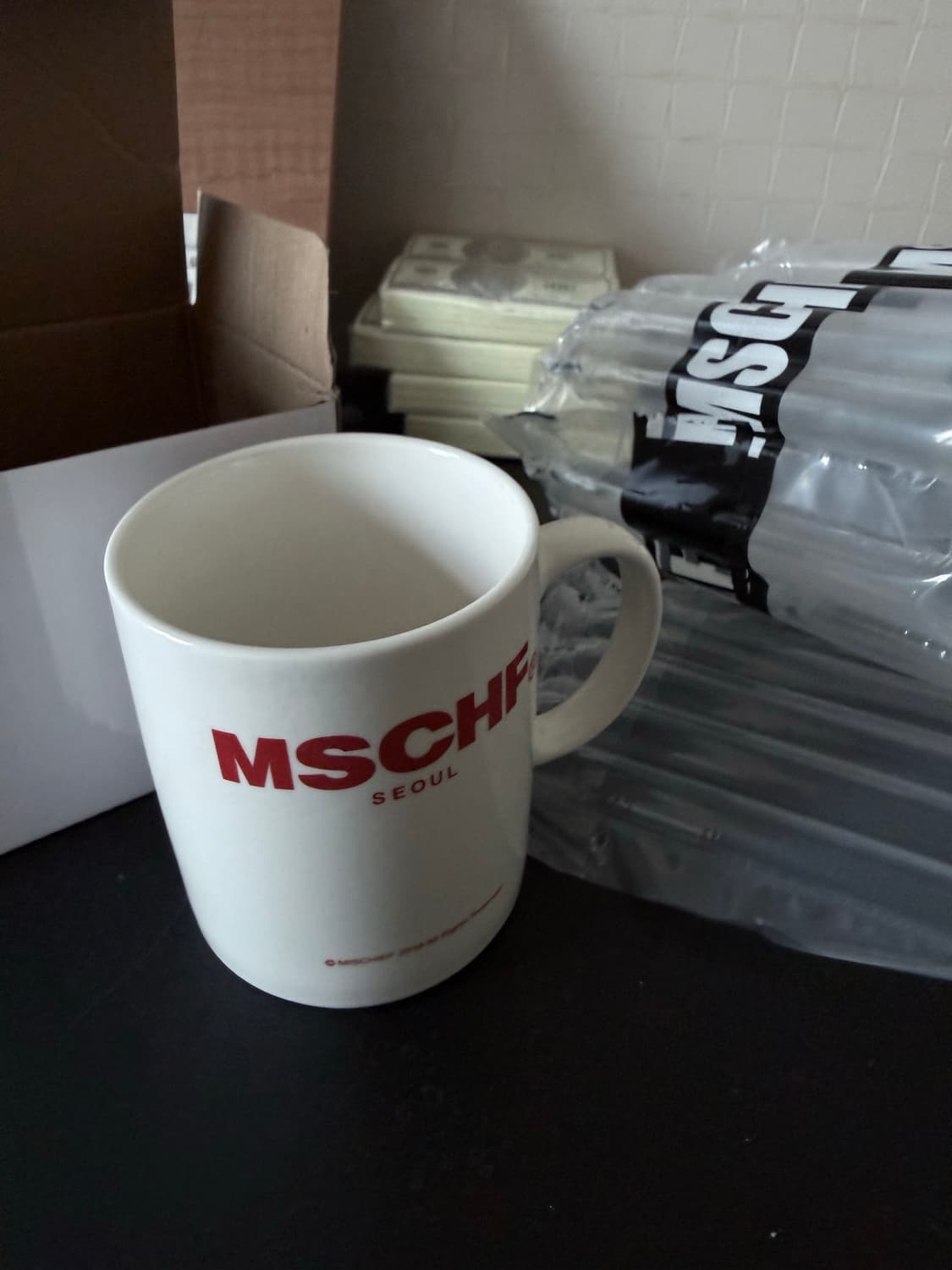 [새상품] 미스치프 서울 한정 머그컵 상품이미지2