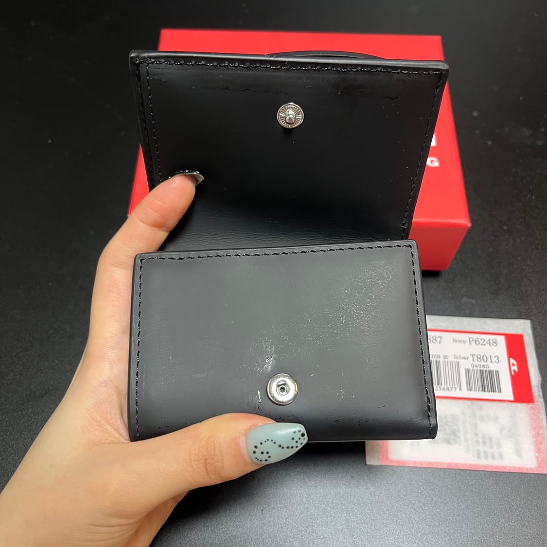 디젤 1DR TRI FOLD 무광 반지갑 블랙  상품이미지4