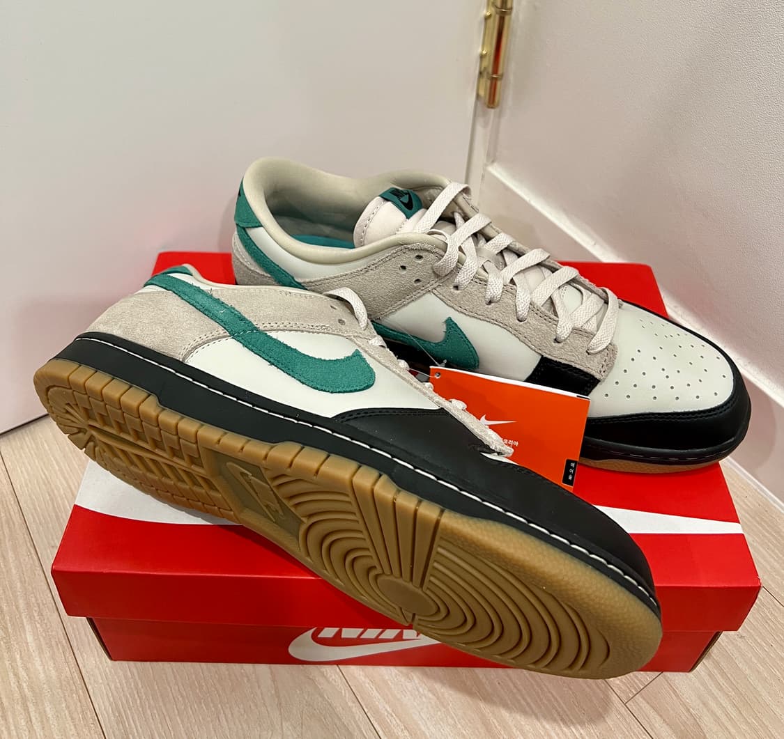 (295/US11.5)(새상품)나이키 스니커즈 신발 덩크 로우 크림 블랙 상품이미지2