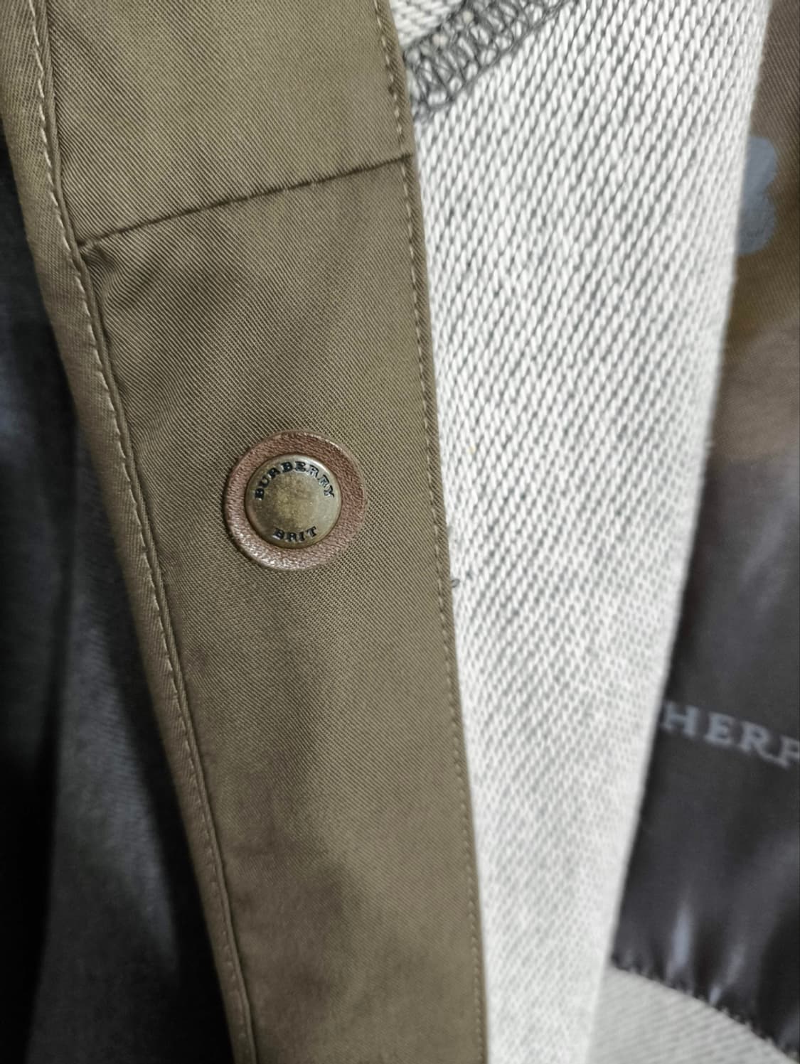 L 버버리 버튼 후드 자켓 그레이 내피 상품이미지9