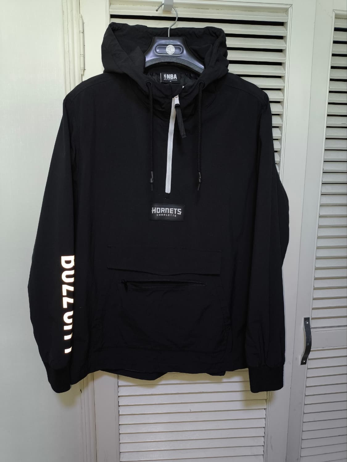 XL NBA 샬럿호네츠 리플렉티브 아노락 후드 상품이미지1