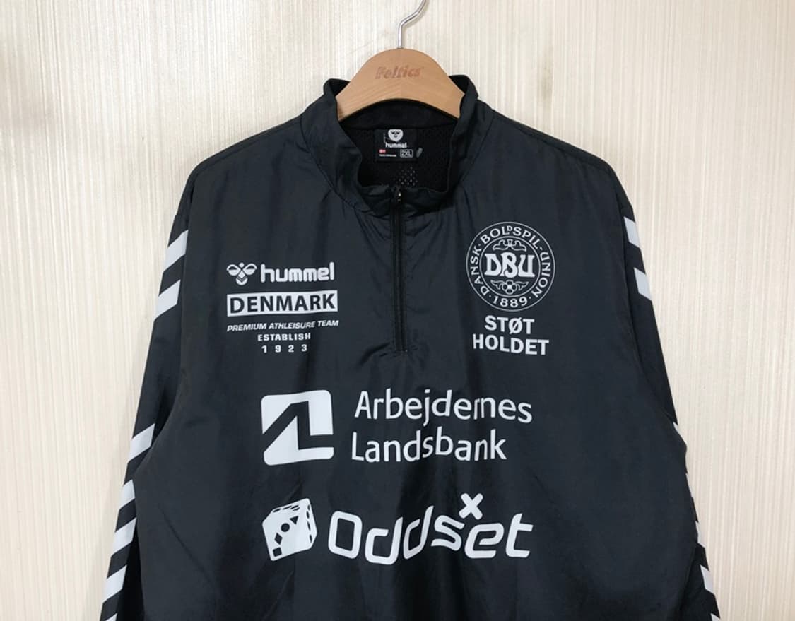 험멜(hummel) 덴마크축구국대 어센틱 웜업풀오버/바람막이 2XL 상품이미지2