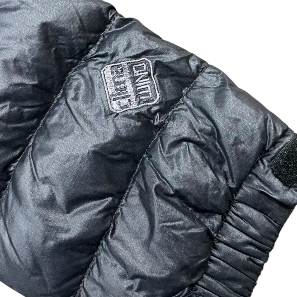 살로몬 구스다운 경량패딩 상품이미지6