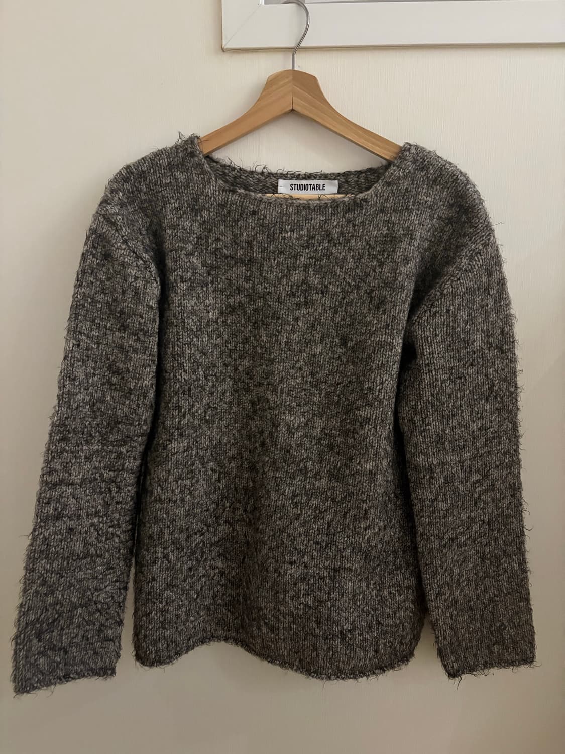 스튜디오테이블니트 상품이미지1