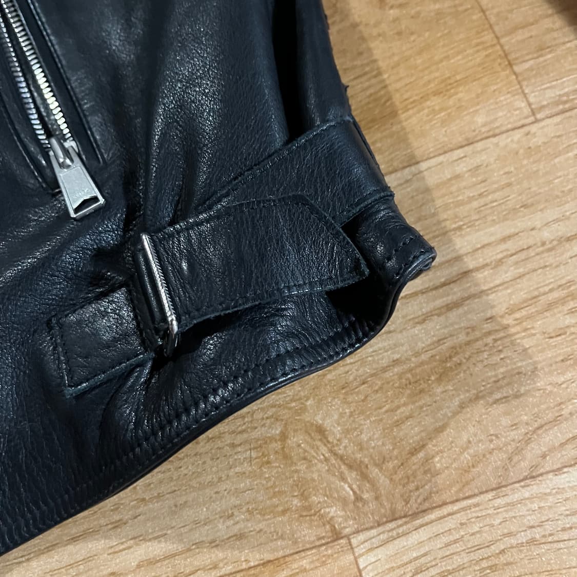 [100] 산드로 카프스킨 레더자켓 상품이미지6