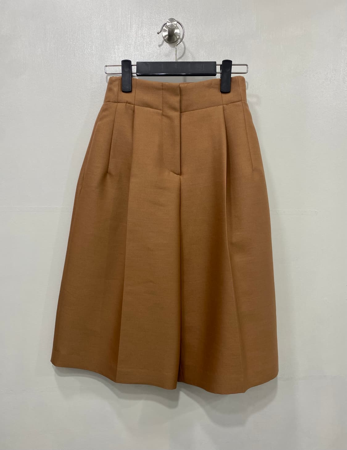 랑방컬렉션 카멜 버뮤다 팬츠64 상품이미지1