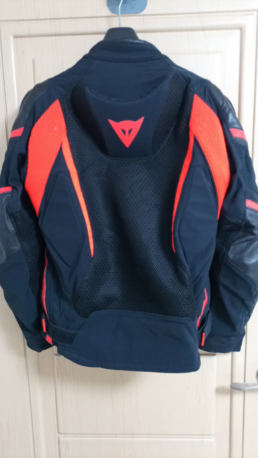 다이네즈 슈퍼라이더 자켓 블랙/레드 50사이즈 상품이미지2