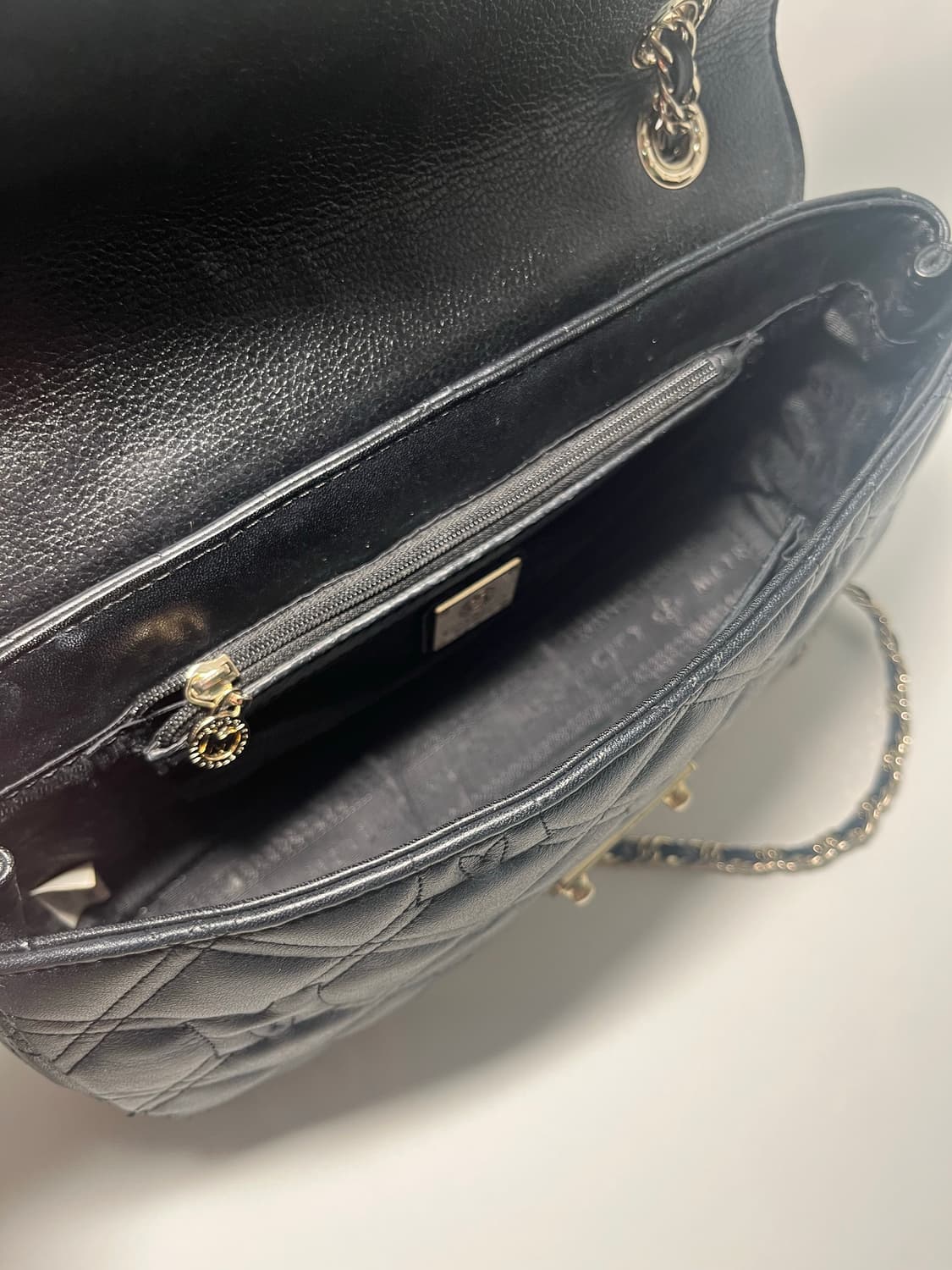 metrocity 크로스/숄더퀄팅체인백 (M31MQ364Z) 상품이미지6