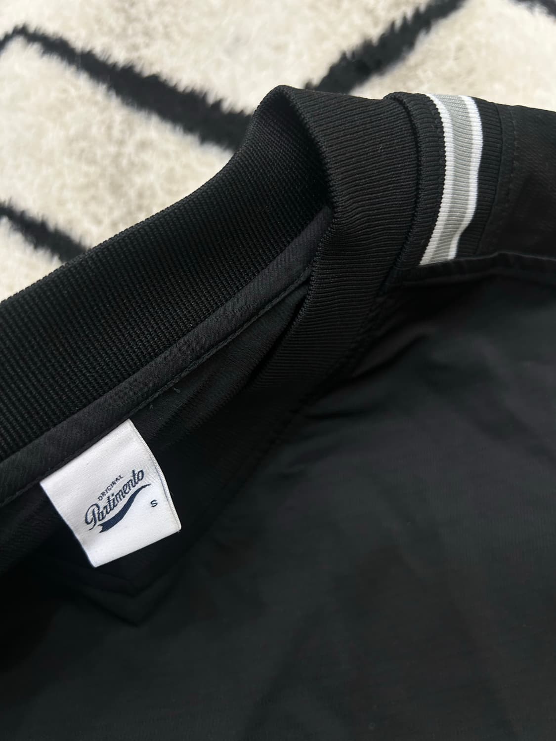 [실측XL]파르티멘토 오버핏 V넥 웜업/블랙 상품이미지5