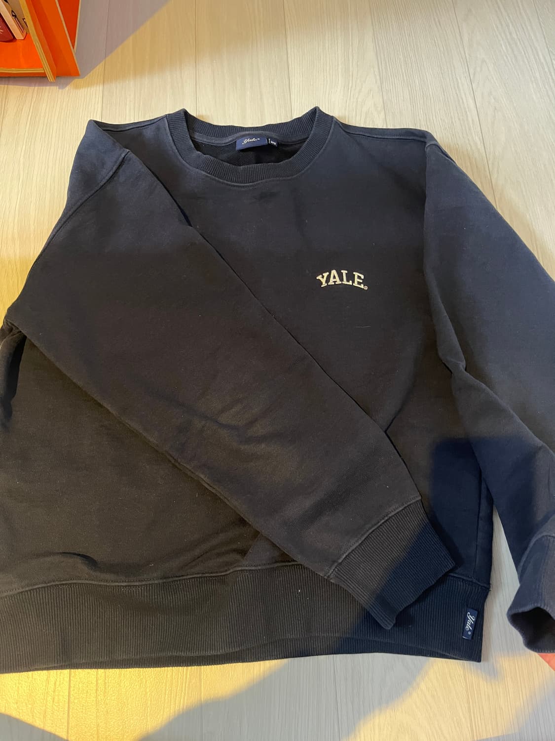 YALE 네이비 맨트맨  상품이미지2