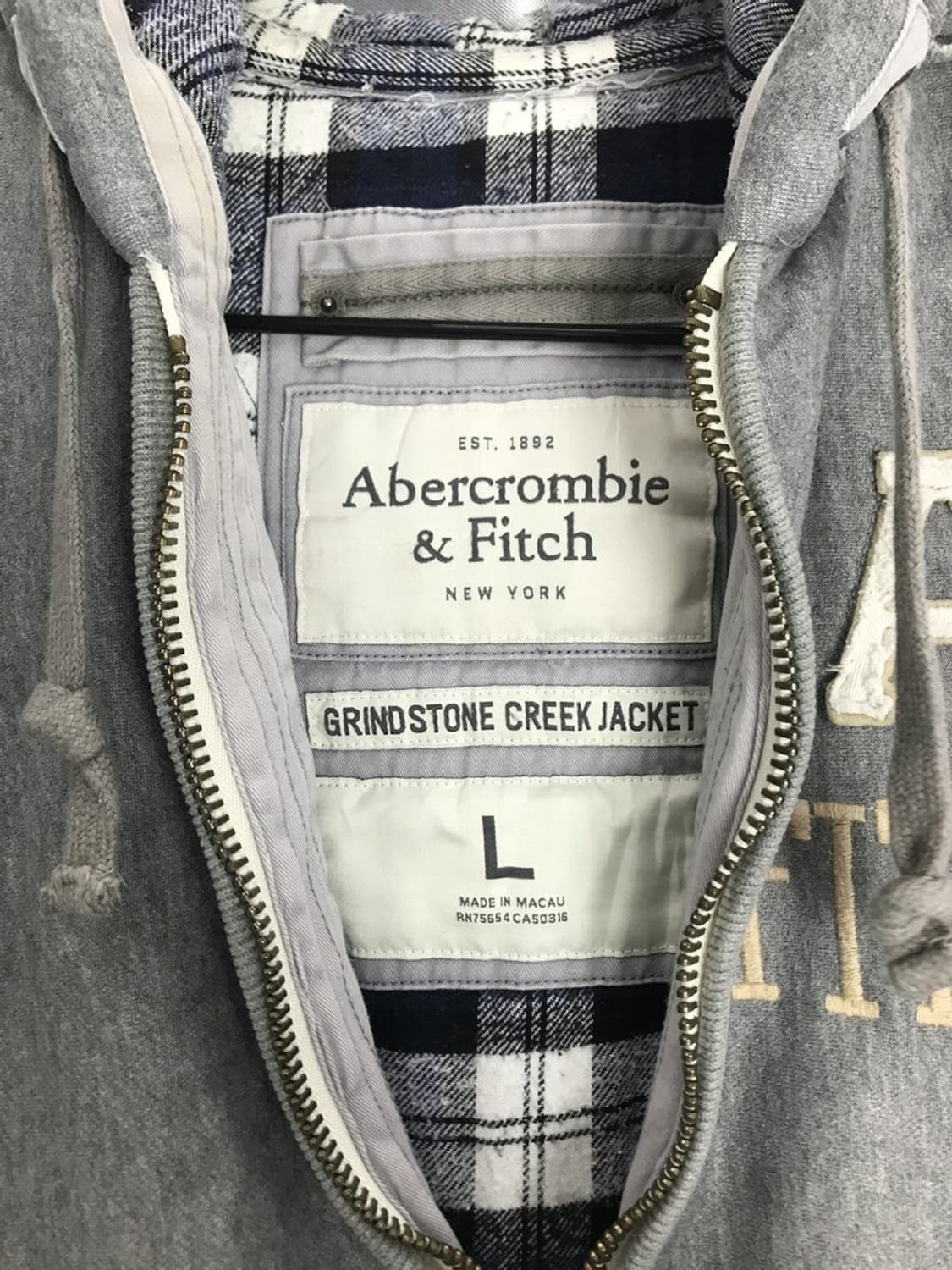 Abercrombie & Fitch Gray Hooded Zip-Up 상품이미지7