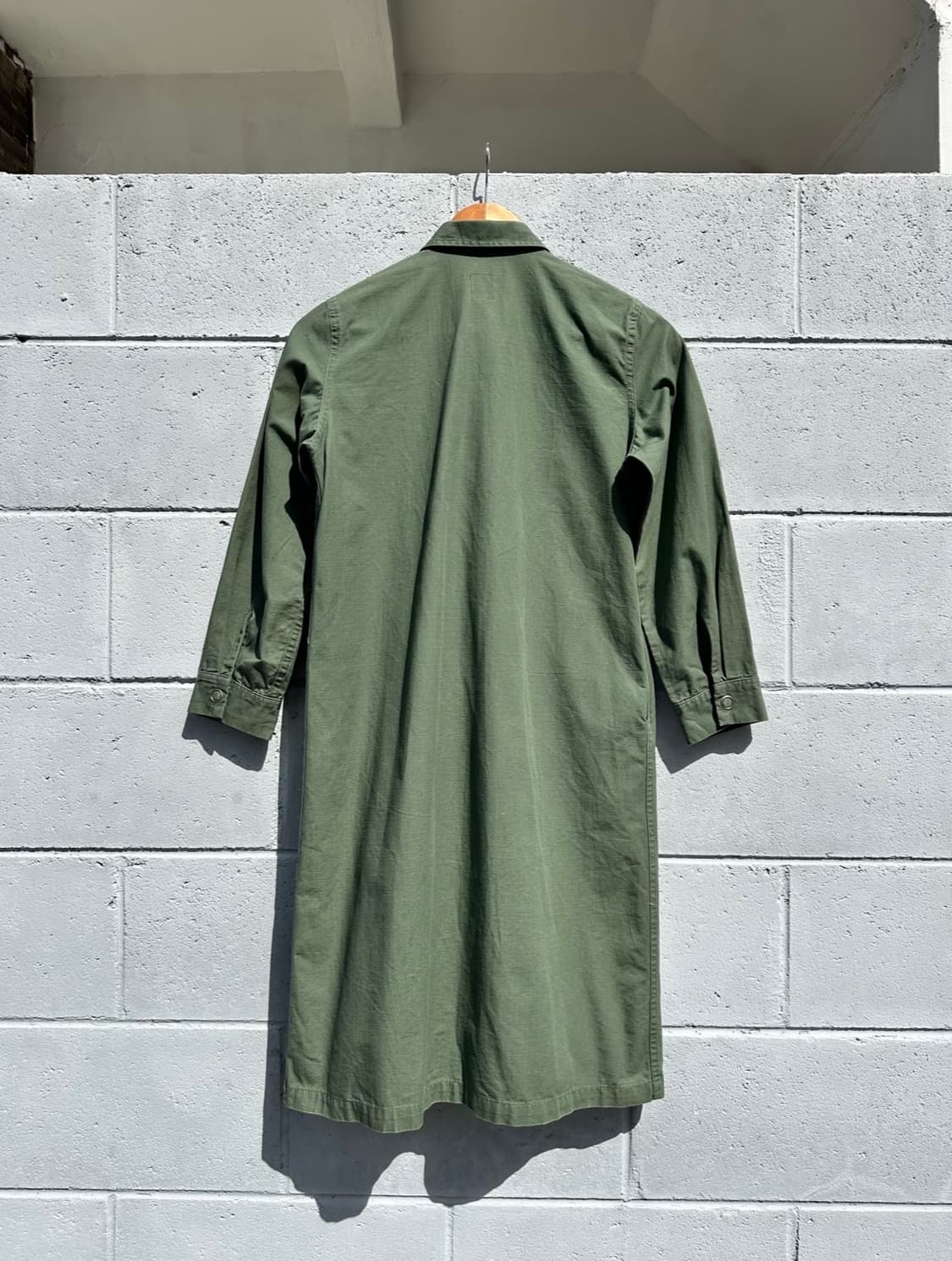 네펜데스 카키 포켓 셔츠원피스 상품이미지4