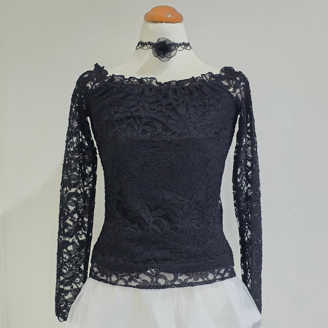 블랙양지뢰 레이스 오프숄더 블라우스 상품이미지1