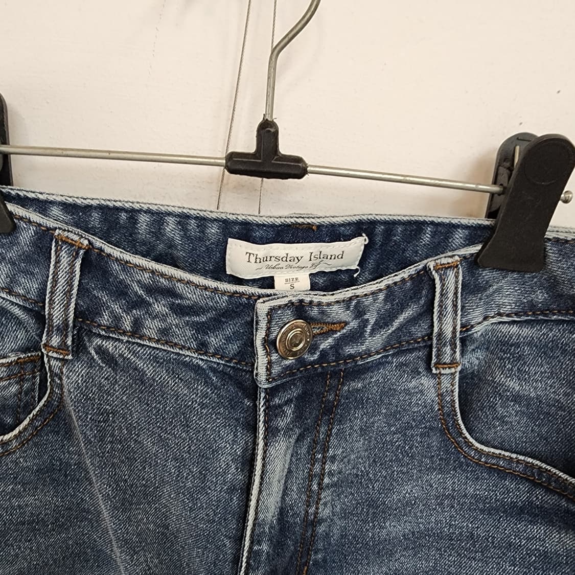 써스데이 아일랜드 배색 롤업 데님 팬츠 청바지 상품이미지2