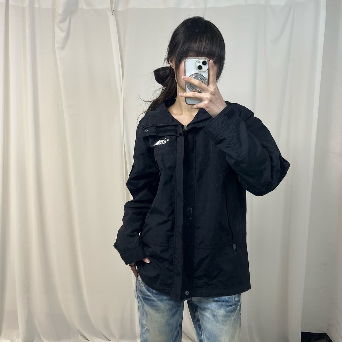 The North Face windbreaker 상품이미지1