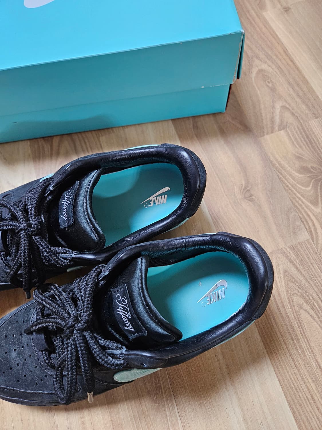 나이키 티파니 에어포스 로우 상품이미지6