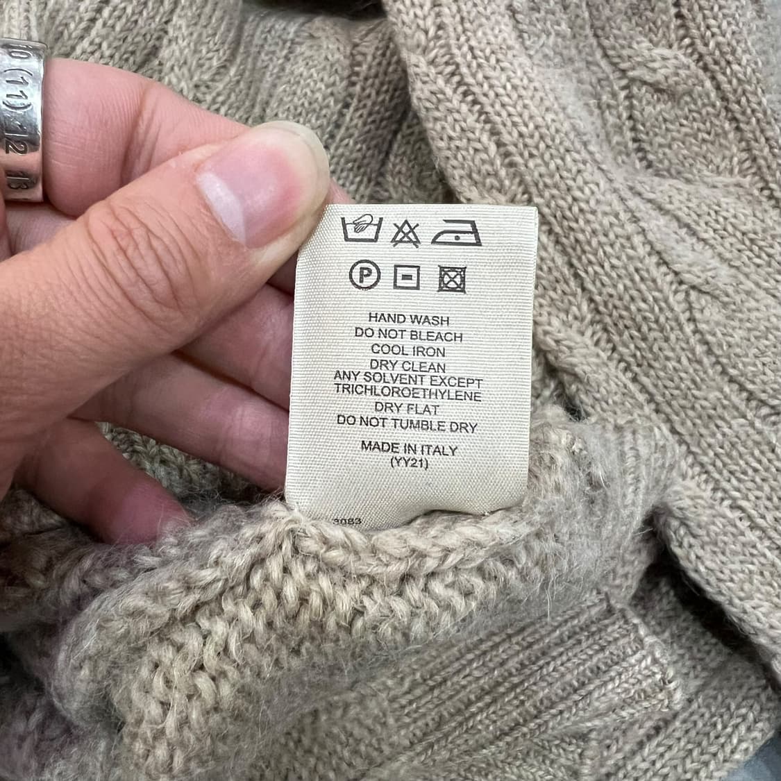  버버리 브이넥 케이블 니트 +명품감정서 y14282 상품이미지9