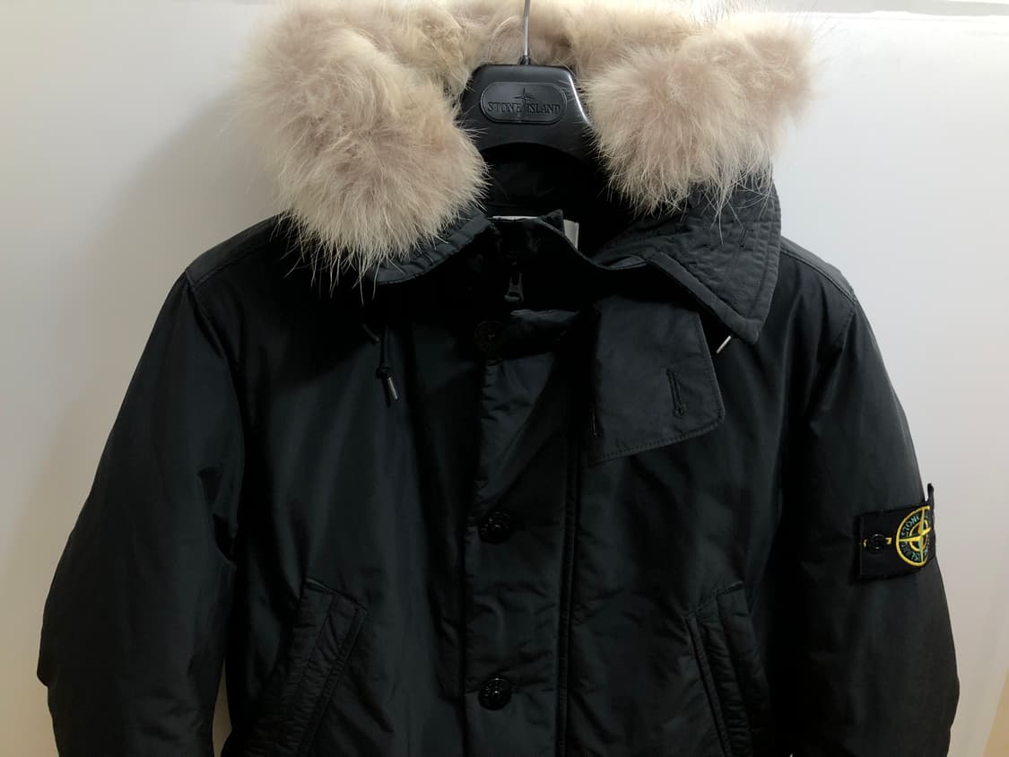 스톤아일랜드 코요테 퍼 덕다운 마이크로 랩스 롱패딩 블랙 상품이미지4