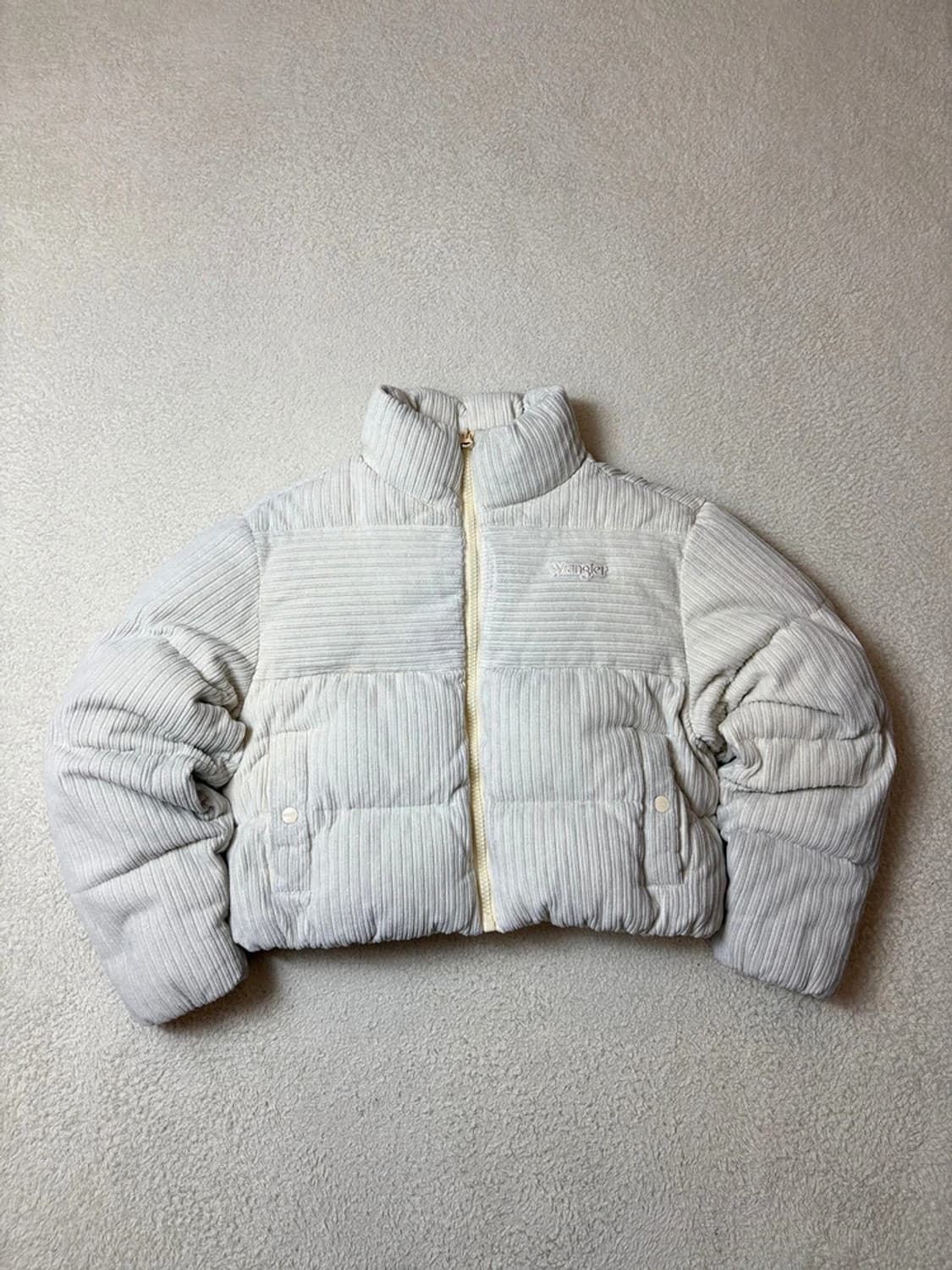 랭글러 23FW 코듀로이 덕다운 크롭 패딩 PN6549 상품이미지1