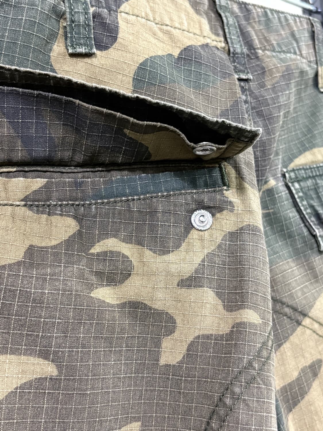 칼하트 카모 팬츠 상품이미지4