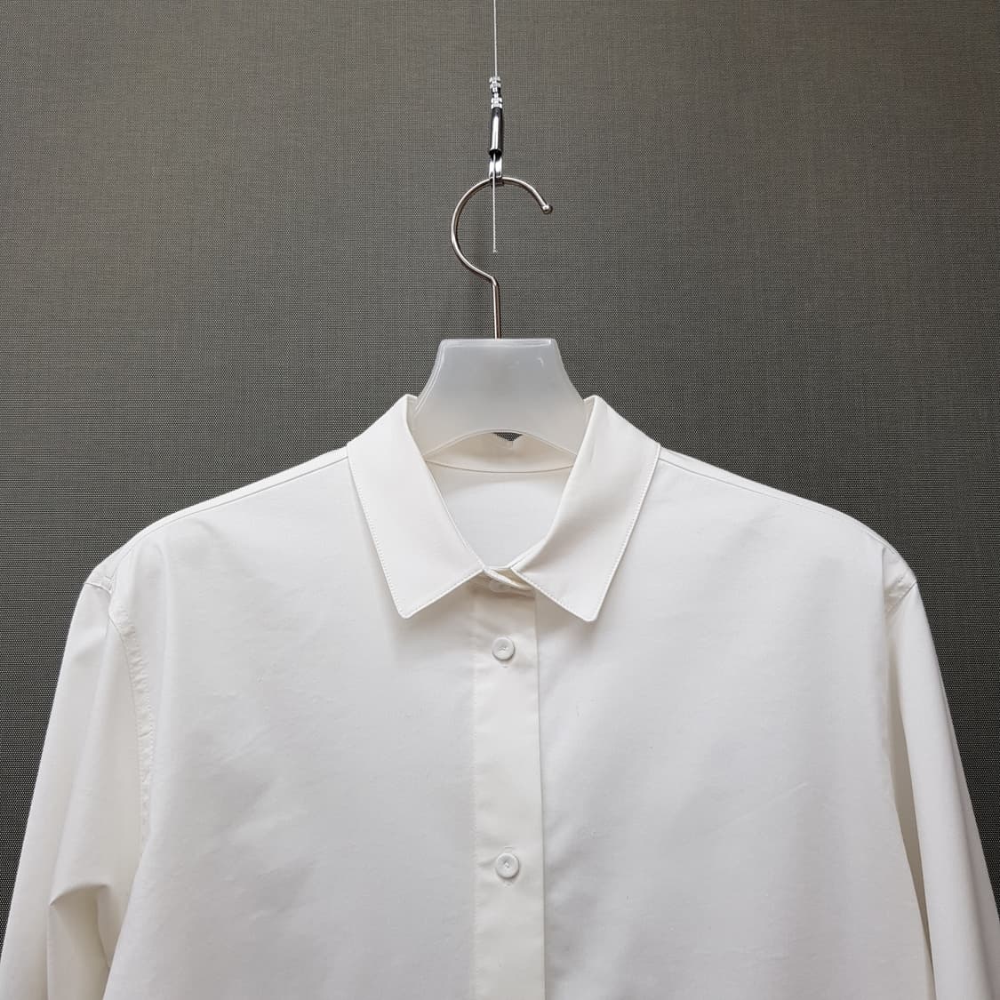 구호 2023 미니멀 화이트 셔츠 블라우스 S사이즈 상품이미지2