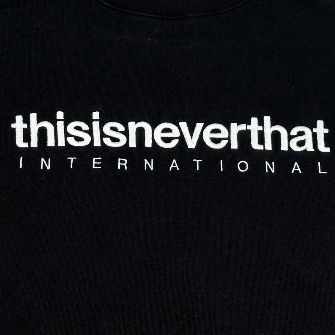 디스이즈네버댓 (디네댓) 백로고 블랙 맨투맨 (실측 L) 상품이미지5