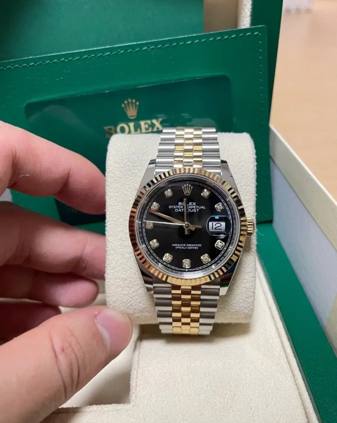 롤렉스 126233 신형 데이저스트 36 검판 10P다이아 옐골콤비 팝니 상품이미지2