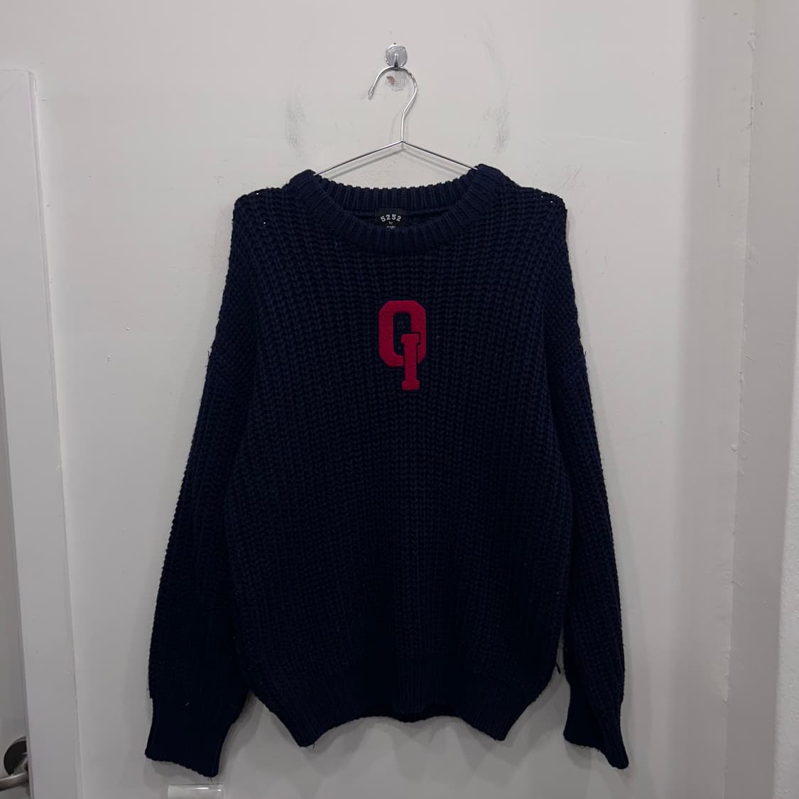 OIOI 플리스로고 빅짜임 코튼 오버핏 니트 상품이미지2