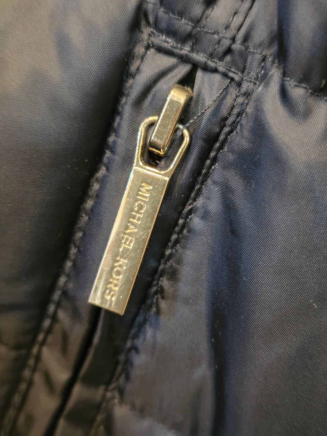 마이클코어스 블랙 패딩 상품이미지7