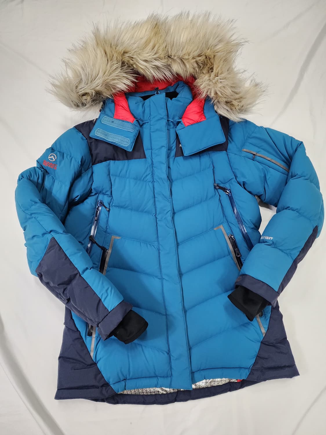 노스페이스 우먼 콘코디아 하이벤트 구스다운 패딩 상품이미지1