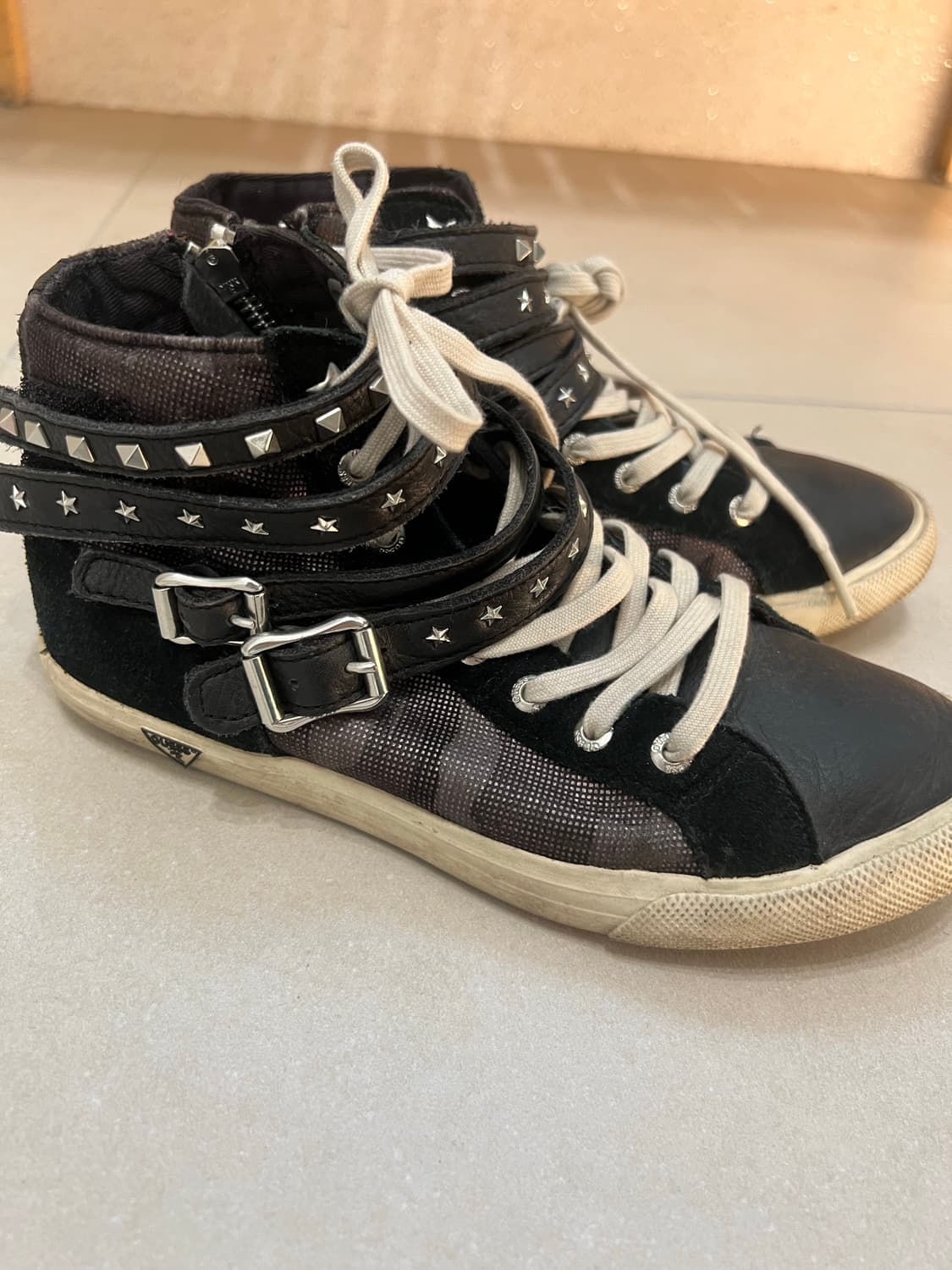 GUESS스터드 빈티지 하이탑 스니커즈 펑크 00s(급전입니다 상품이미지3